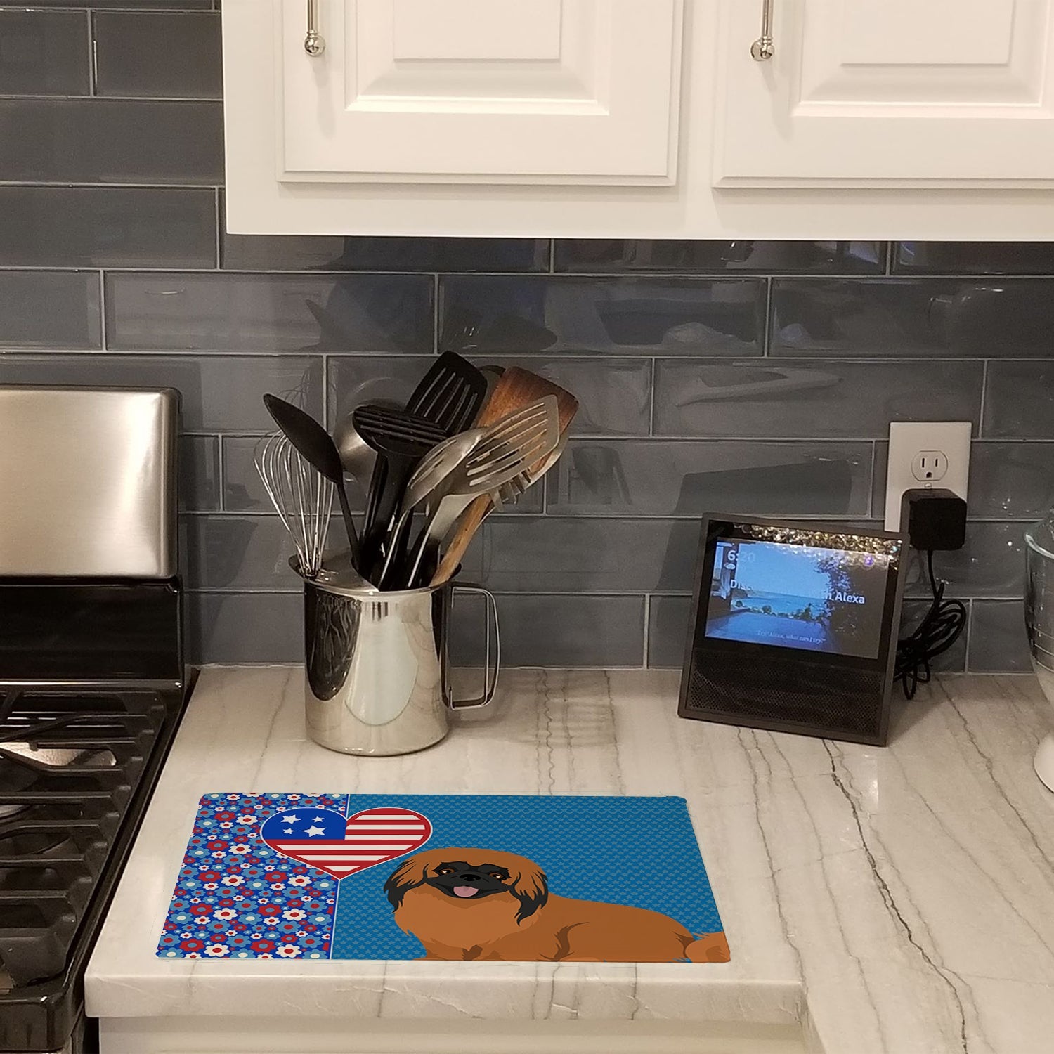 Red Pekingese USA American Cutting Board Tempered Glass Kitchen Cutting Surface, Heat Resistant Chopping, Non-Slip Feet, Food Prep & Serving