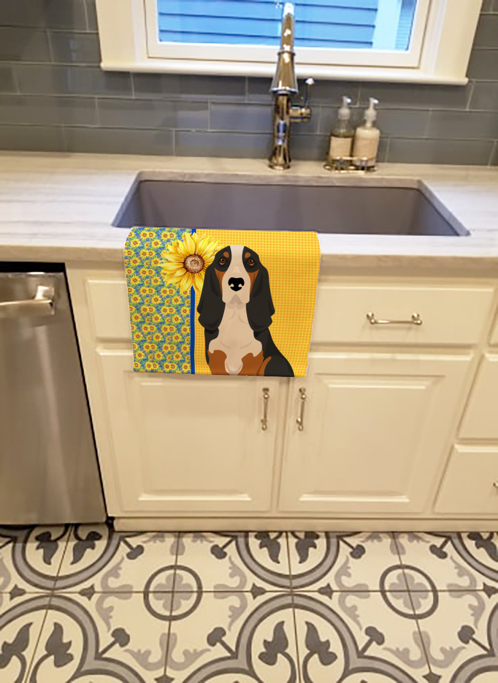 Summer Sunflowers Black Tricolor Basset Hound Kitchen Towel Velour Plush Front and Cotton Loop Back Machine Washable