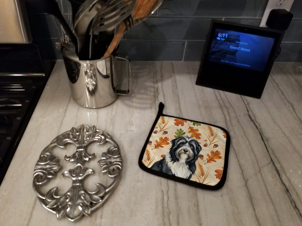 Black Bearded Collie Heirloom Fall Pot Holder Set of 2 Heat Resistant Quilted Hot Pads 7.5 x 7.5 Inch, Insulated Kitchen Trivets for Cooking & Baking