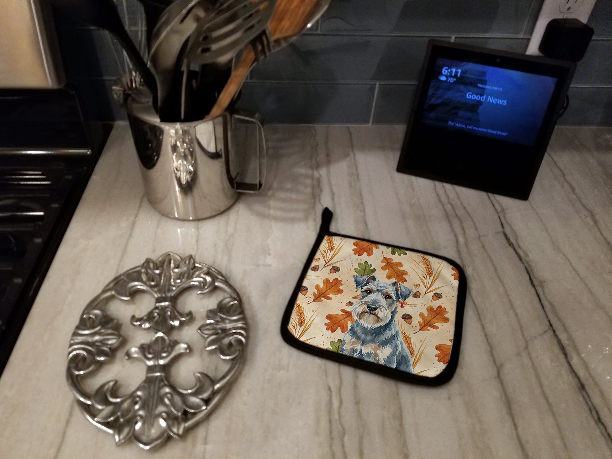 Blue Lakeland Terrier Heirloom Fall Pot Holder Set of 2 Heat Resistant Quilted Hot Pads 7.5 x 7.5 Inch, Insulated Kitchen Trivets for Cooking & Baking