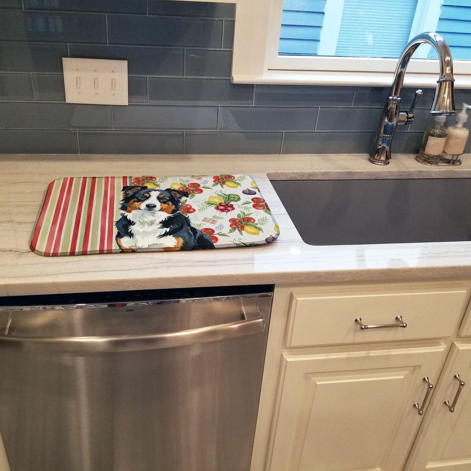 Black Tri American Shepherd Vegetables Dish Drying Mat Absorbent Dish Drying Mat Pad for Kitchen Counter Dish Drainer Mat for Countertop, 14 x 21", Multicolor