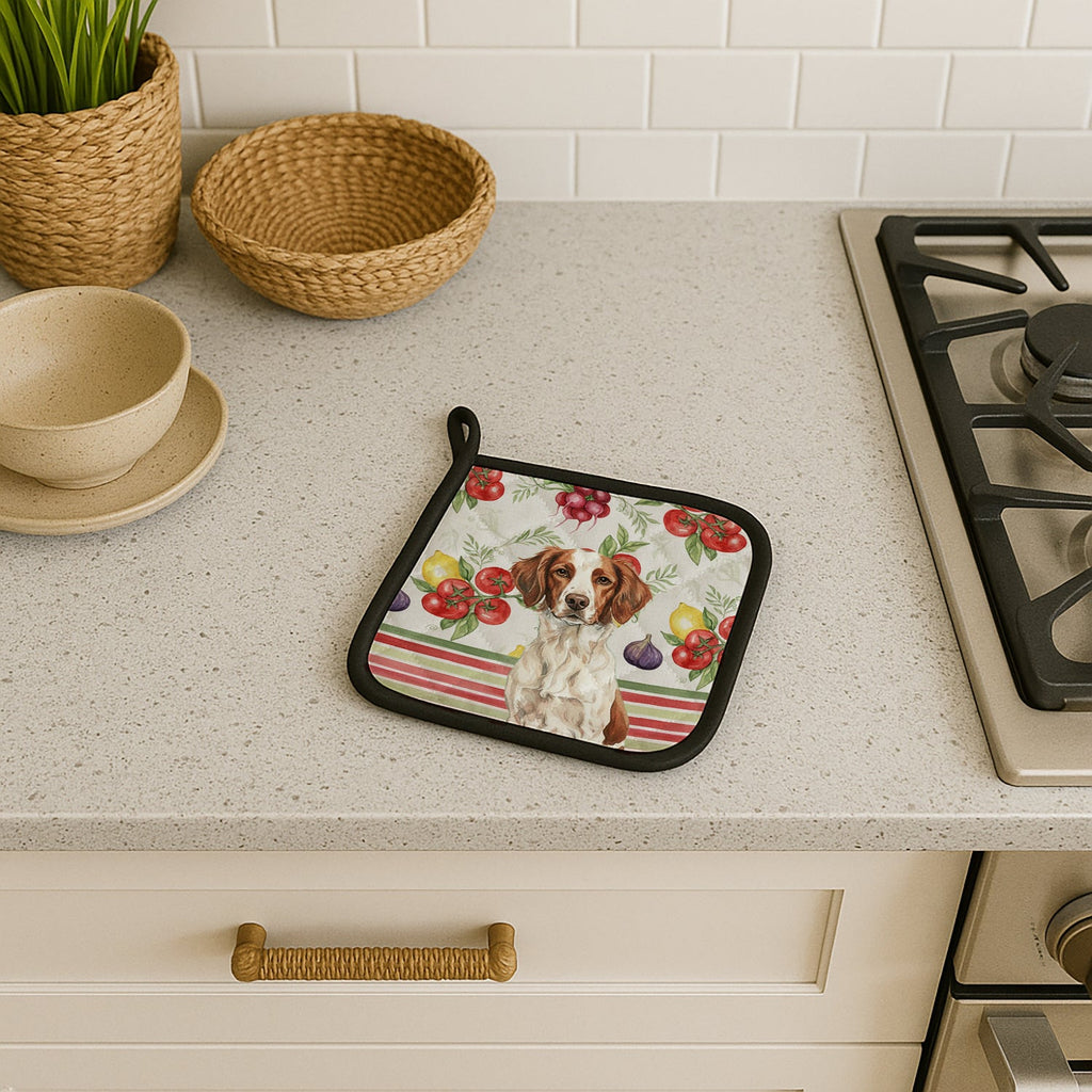 Liver and White Brittany Vegetables Pot Holder Set of 2 Heat Resistant Quilted Hot Pads 7.5 x 7.5 Inch, Insulated Kitchen Trivets for Cooking & Baking