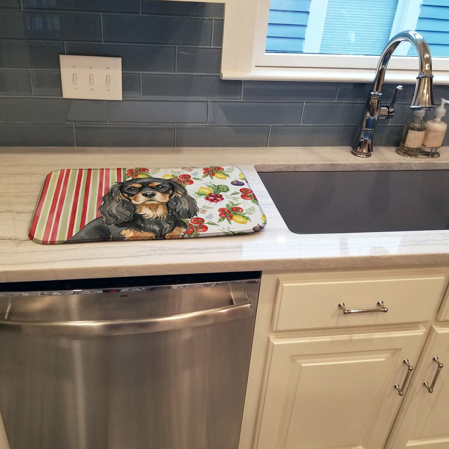 Black and Tan Cavalier Spaniel Vegetables Dish Drying Mat Absorbent Dish Drying Mat Pad for Kitchen Counter Dish Drainer Mat for Countertop, 14 x 21", Multicolor
