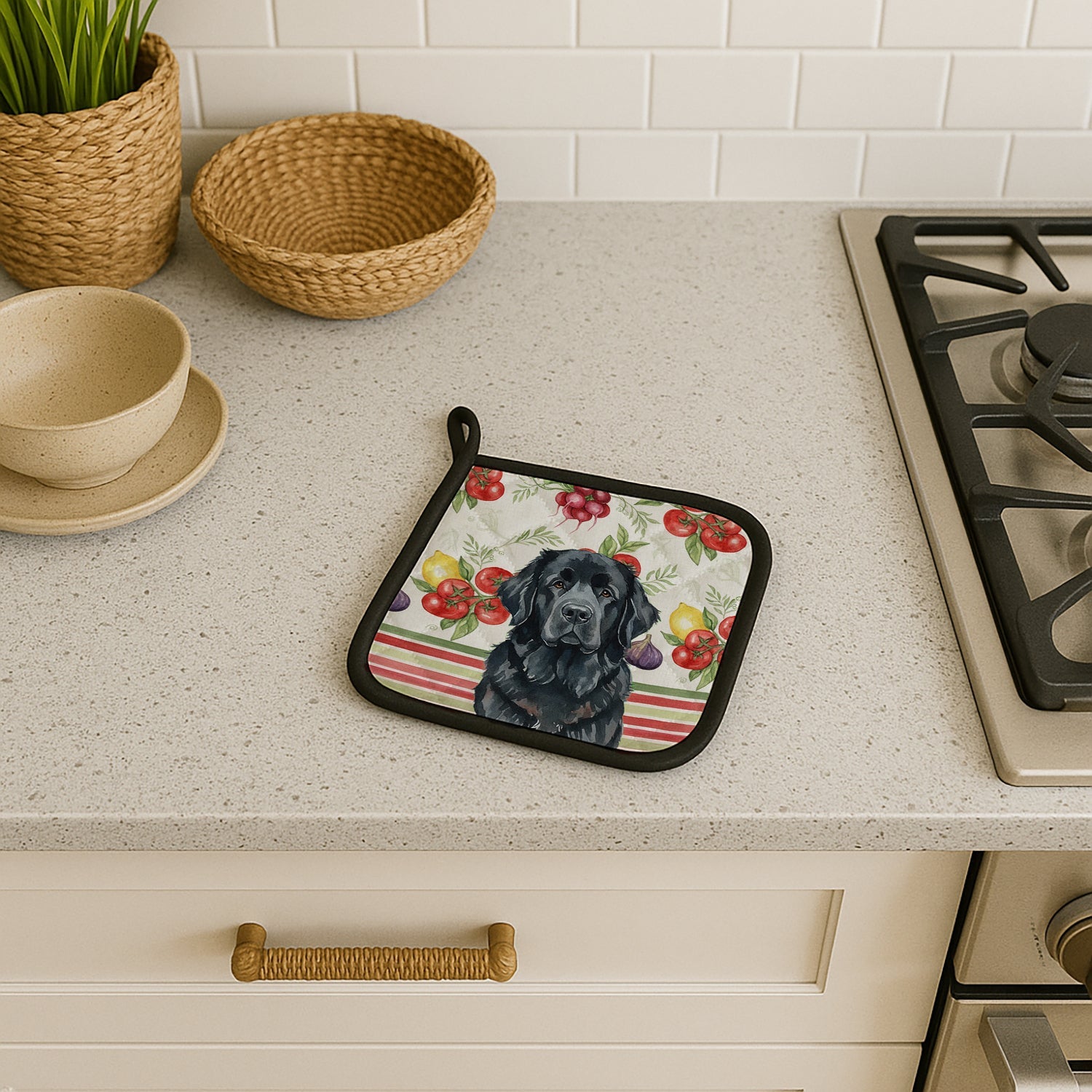 Black Newfoundland Vegetables Pot Holder Set of 2 Heat Resistant Quilted Hot Pads 7.5 x 7.5 Inch, Insulated Kitchen Trivets for Cooking & Baking