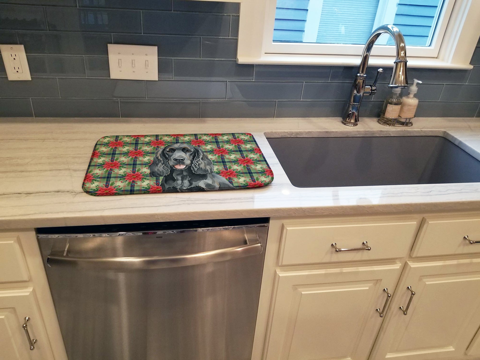 Black Cocker Spaniel Christmas PoinsettIas Dish Drying Mat Absorbent Dish Drying Mat Pad for Kitchen Counter Dish Drainer Mat for Countertop, 14 x 21", Multicolor