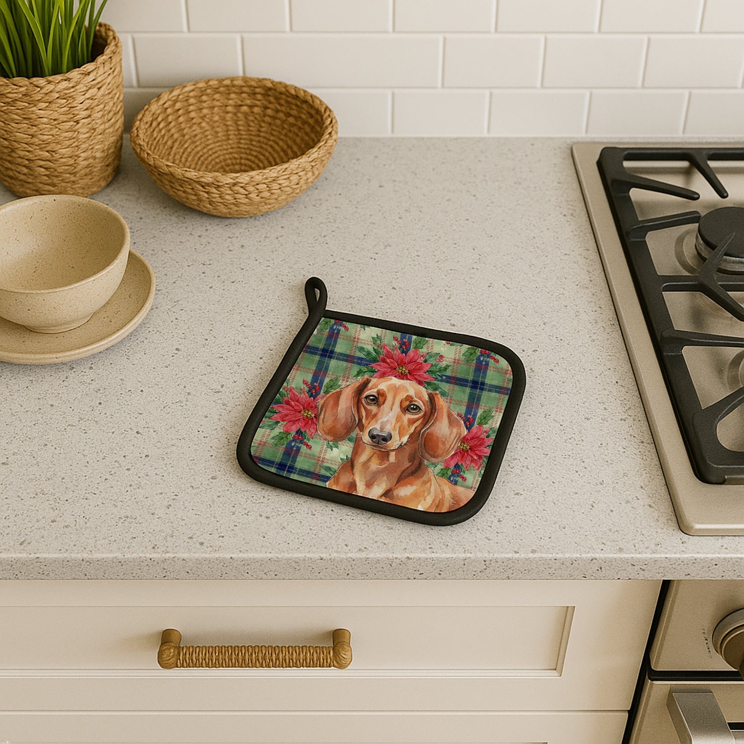 Red Brown Dachshund Christmas PoinsettIas Pot Holder Set of 2 Heat Resistant Quilted Hot Pads 7.5 x 7.5 Inch, Insulated Kitchen Trivets for Cooking & Baking
