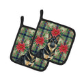 Black and Tan German Shepherd Christmas PoinsettIas Pot Holder Set of 2 Heat Resistant Quilted Hot Pads 7.5 x 7.5 Inch, Insulated Kitchen Trivets for Cooking & Baking