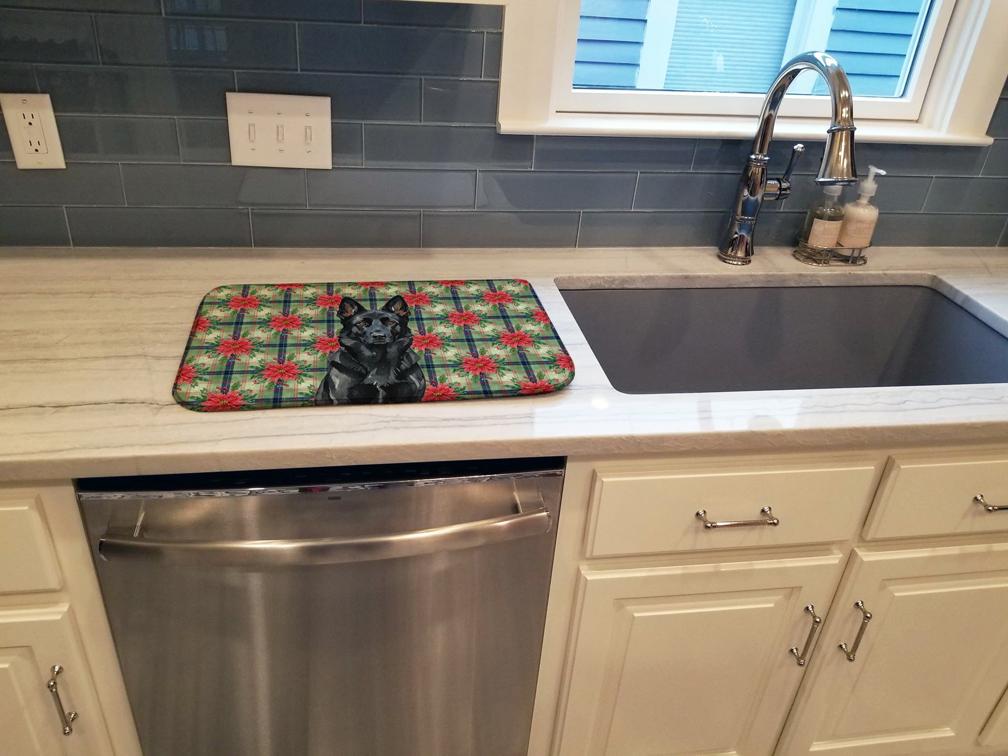 Black German Shepherd Christmas PoinsettIas Dish Drying Mat Absorbent Dish Drying Mat Pad for Kitchen Counter Dish Drainer Mat for Countertop, 14 x 21", Multicolor