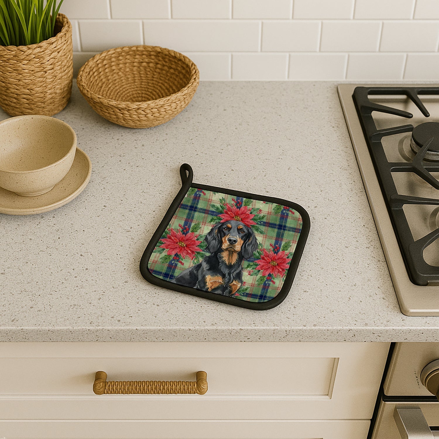 Gordon Setter Christmas PoinsettIas Pot Holder Set of 2 Heat Resistant Quilted Hot Pads 7.5 x 7.5 Inch, Insulated Kitchen Trivets for Cooking & Baking