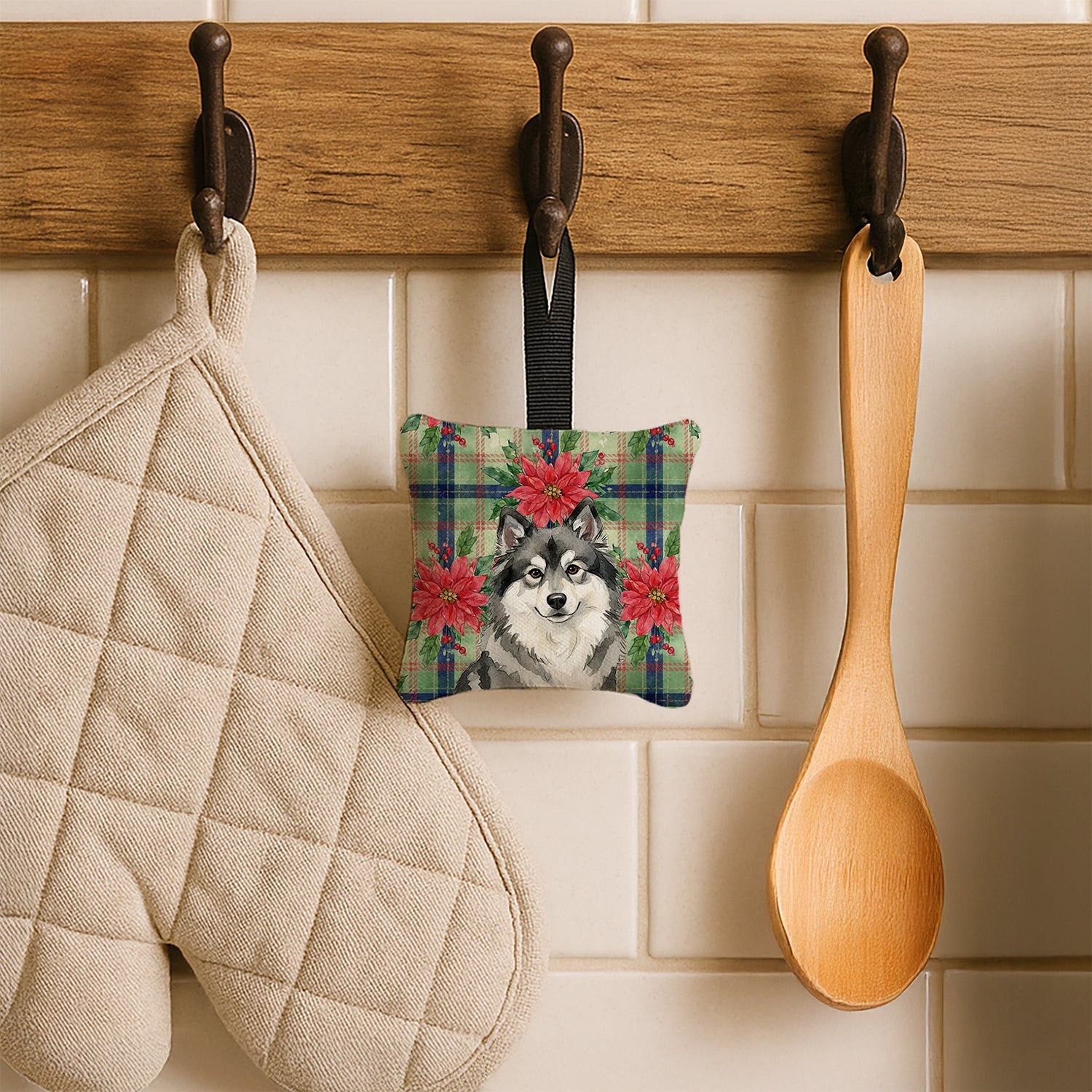 Keeshond Christmas PoinsettIas Hanging Square Fabric Ornament 3.5 � 3.5 Decorative Door-Knob & Tree Hanger, Soft Fabric