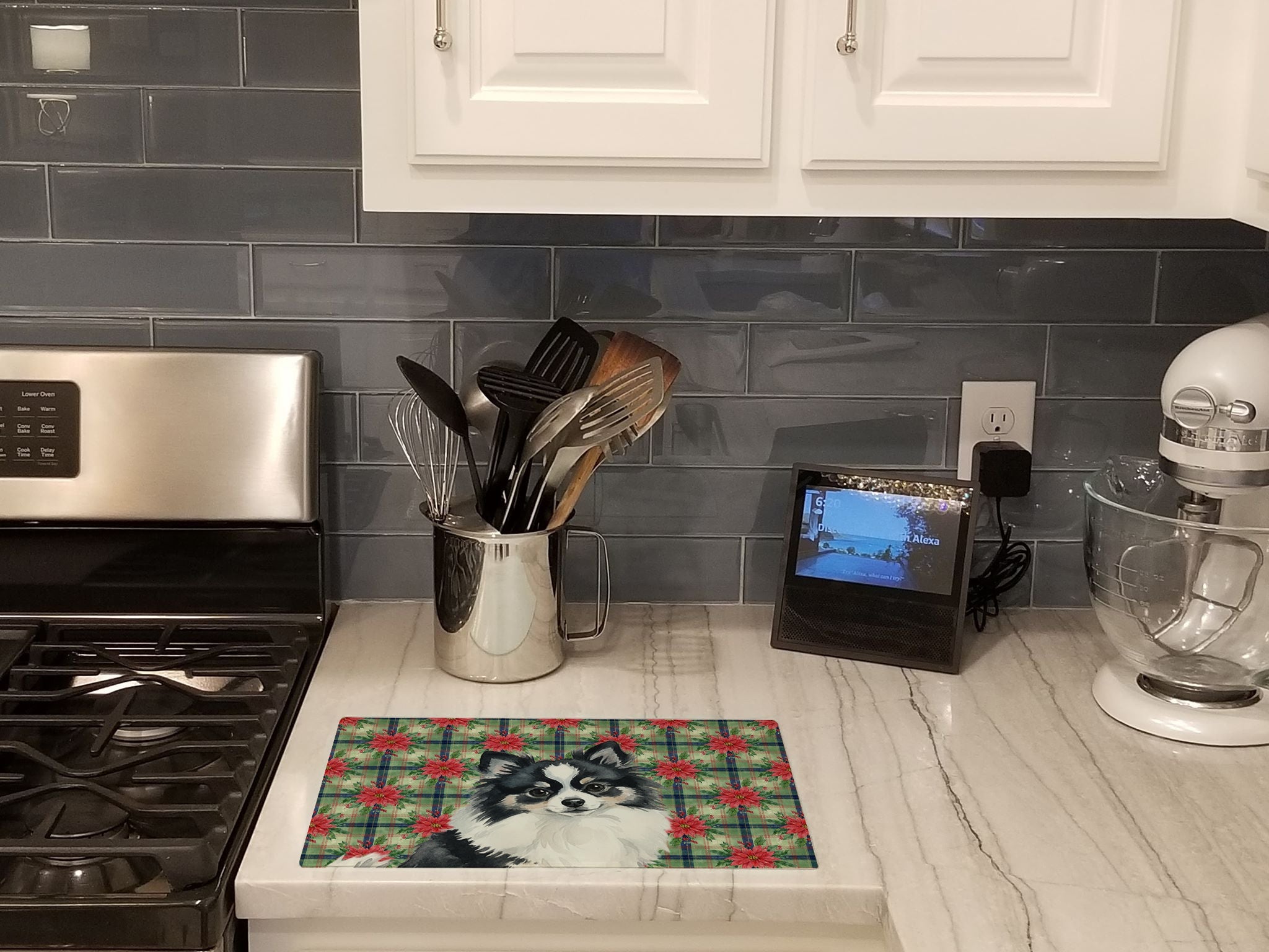 Black and White Pomeranian Christmas PoinsettIas Cutting Board Tempered Glass Kitchen Cutting Surface, Heat Resistant Chopping, Non-Slip Feet, Food Prep & Serving